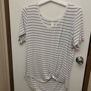Old navy tee